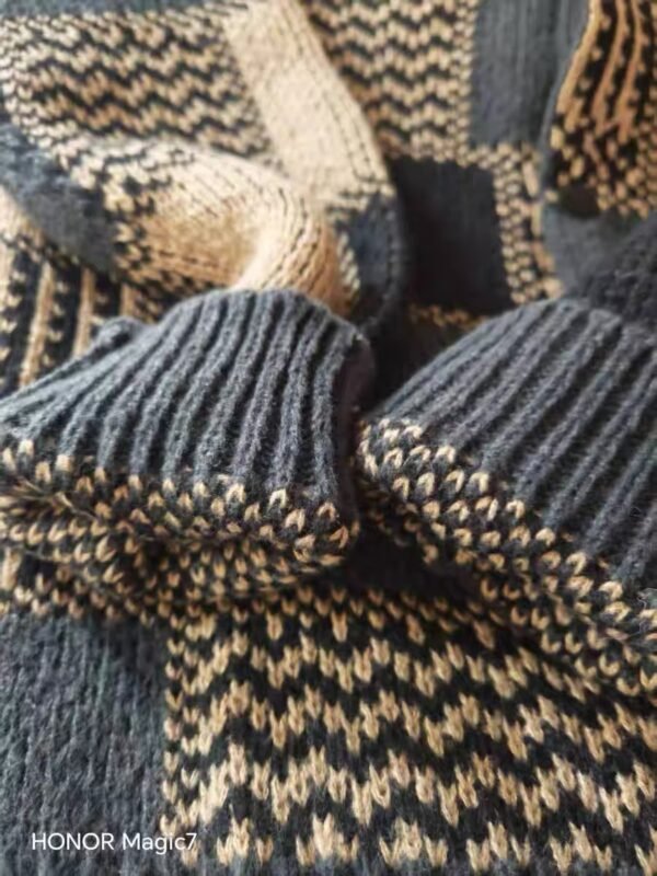 Cardigan – Patchwork Knitted Unisex – Winter Elegance