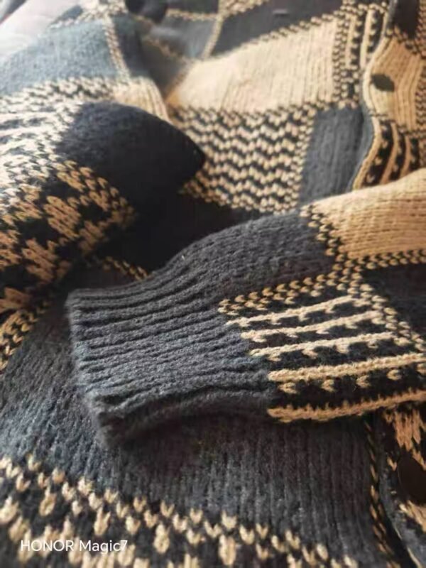Cardigan – Patchwork Knitted Unisex – Winter Elegance
