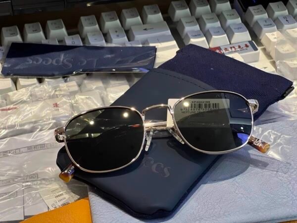 Sunglasses Le Specs “NoxVision™” – Classic Polarized Eyewear