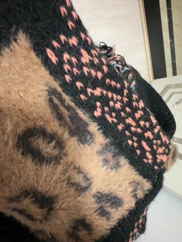 Cardigan Savage Vintage – Art Brut Edition