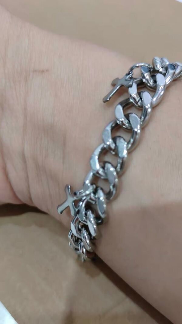 Bracelet Faith Chain – Strength, Style & Meaning