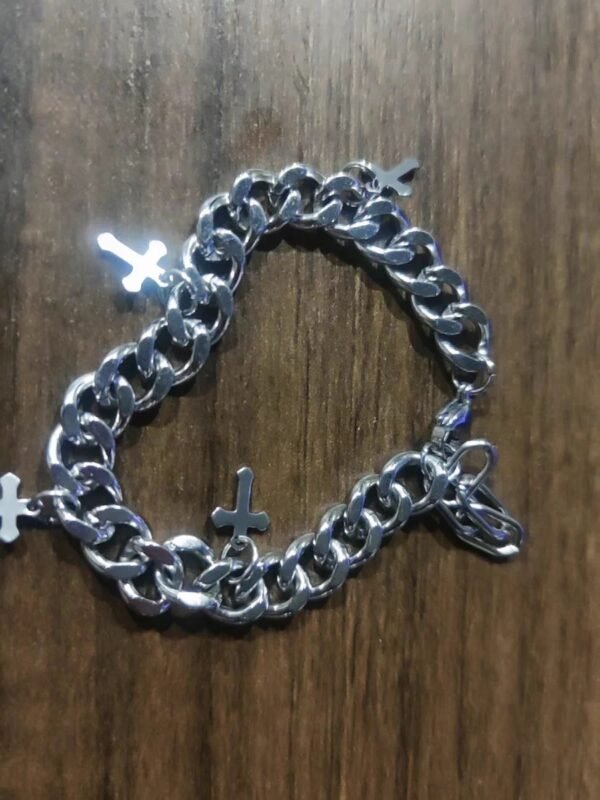 Bracelet Faith Chain – Strength, Style & Meaning