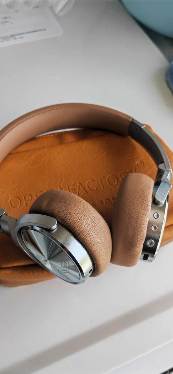 IMG_6935 Headphones OperaFactory Legacy – Where Sound Meets Soul