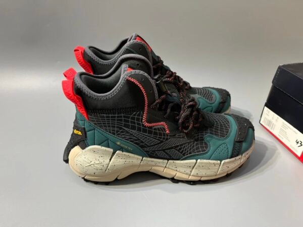 IMG_6996 Sneakers – Reebok Zig Kinetica II Edge