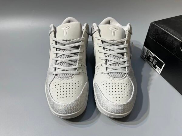 IMG_7019 Sneakers – Low-Top Basketball Grey Snake Edition