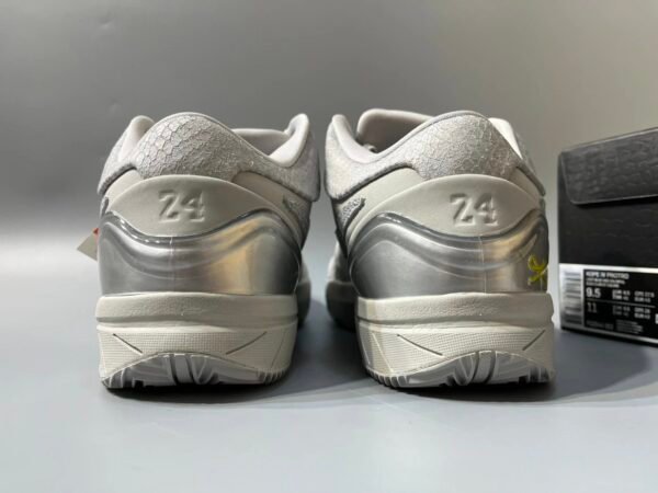 IMG_7023 Sneakers – Low-Top Basketball Grey Snake Edition