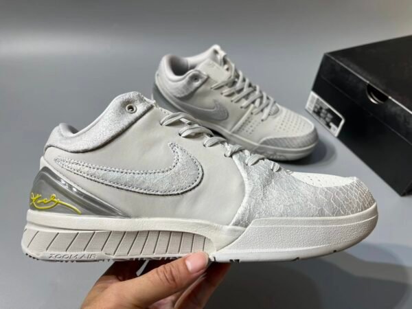 IMG_7024 Sneakers – Low-Top Basketball Grey Snake Edition