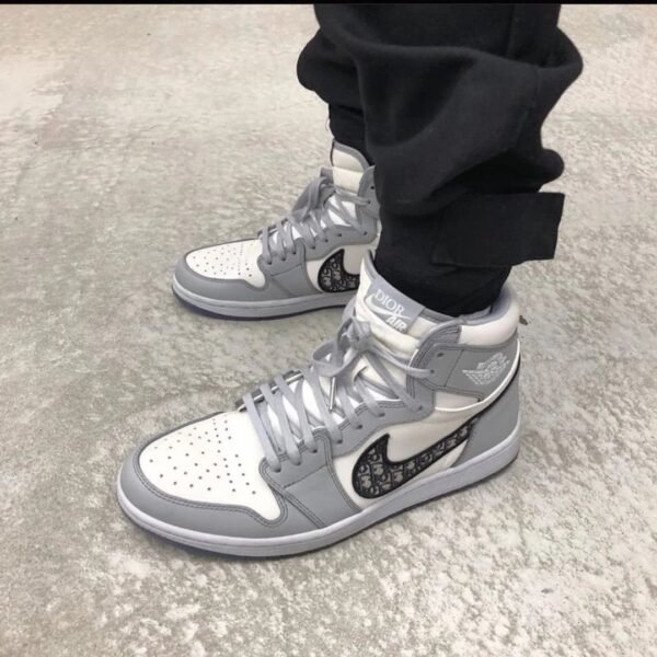 Sneakers – High-Top Couture Grey Signature